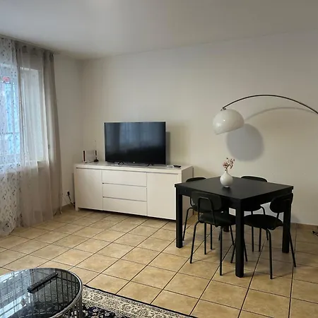 Cozy Aparment 4 At Cathedral 科隆